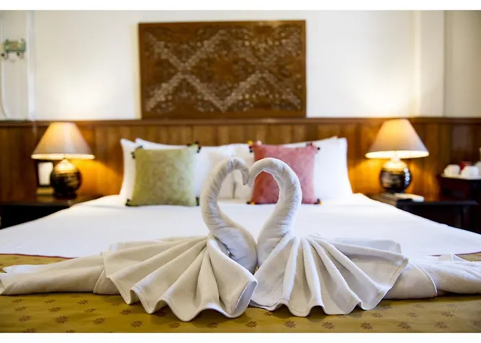 Baan Chantra 2*